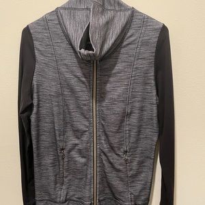 Lululemon zip up sz12